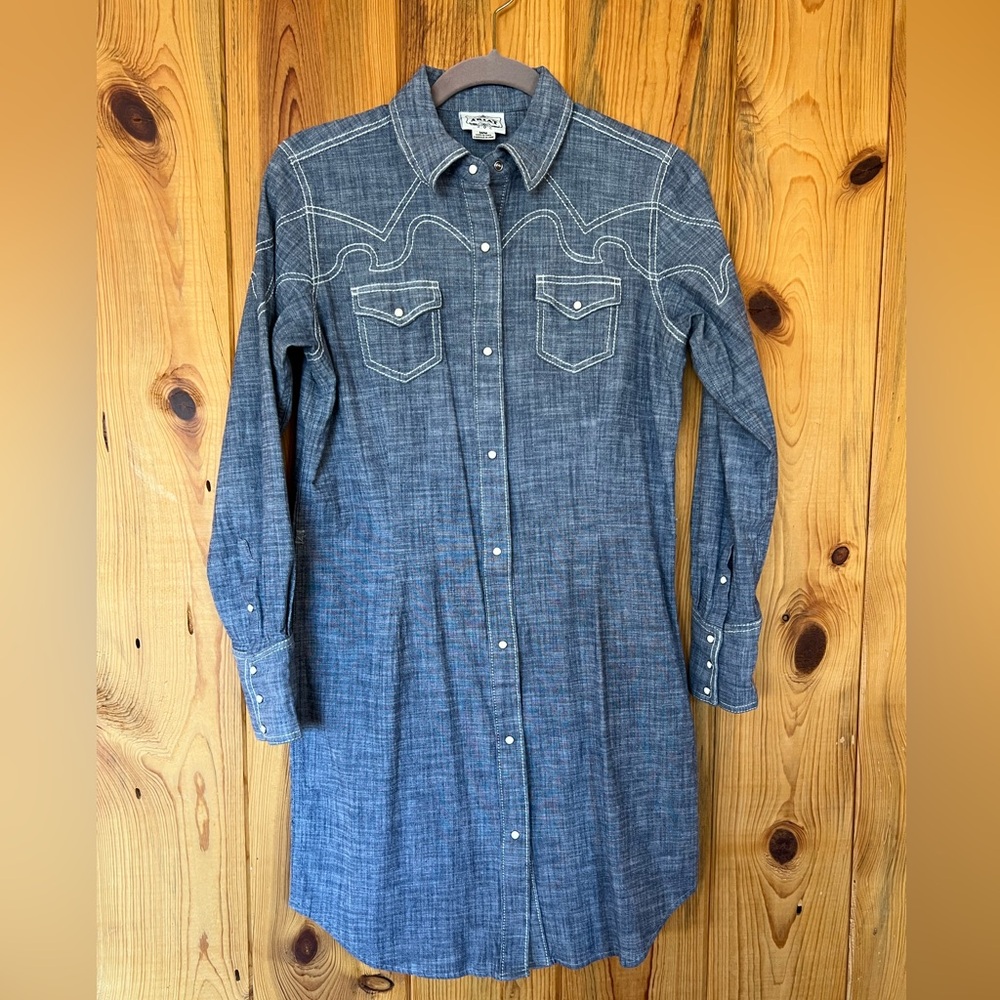 Ariat Medium chambray dress